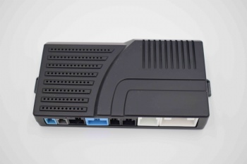 Smart wiper speed adjustment identify light intensity